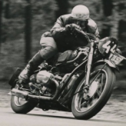 vintage-bmw-racer